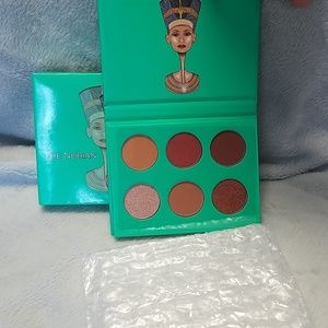 Juvia's The Nubian eye shadow palette